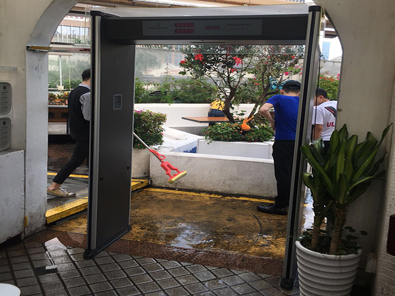 后花園酒吧定制防水加寬安檢門(mén)